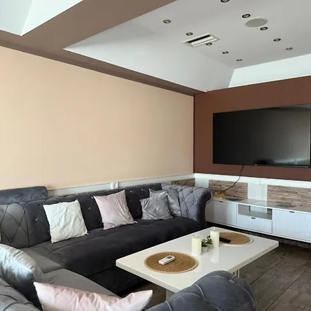 Royal Luxury Apartament *